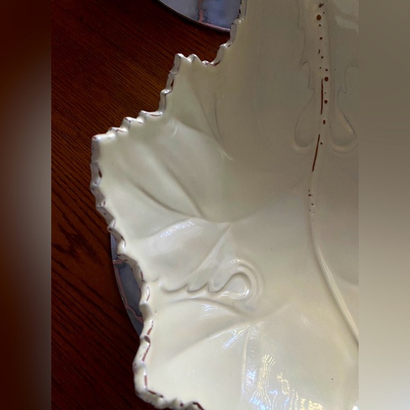 Large Leaf Serving Dish - Picture 4 of 5